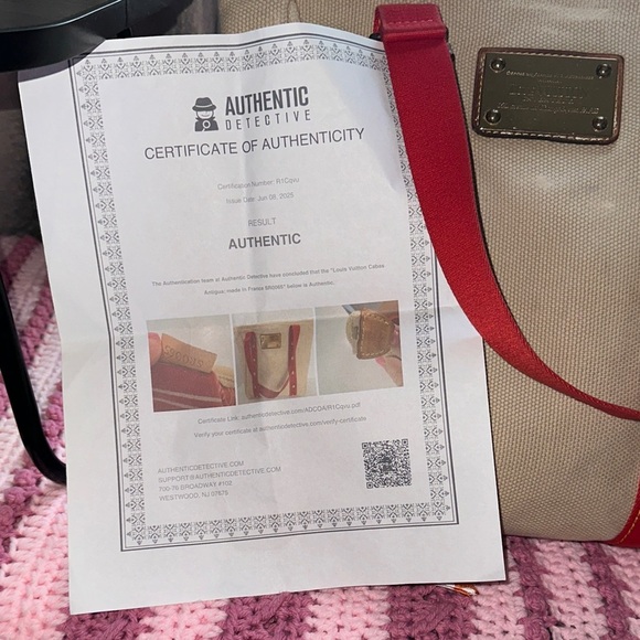 Louis Vuitton Beige and Red Tote Bag - Picture 10 of 12